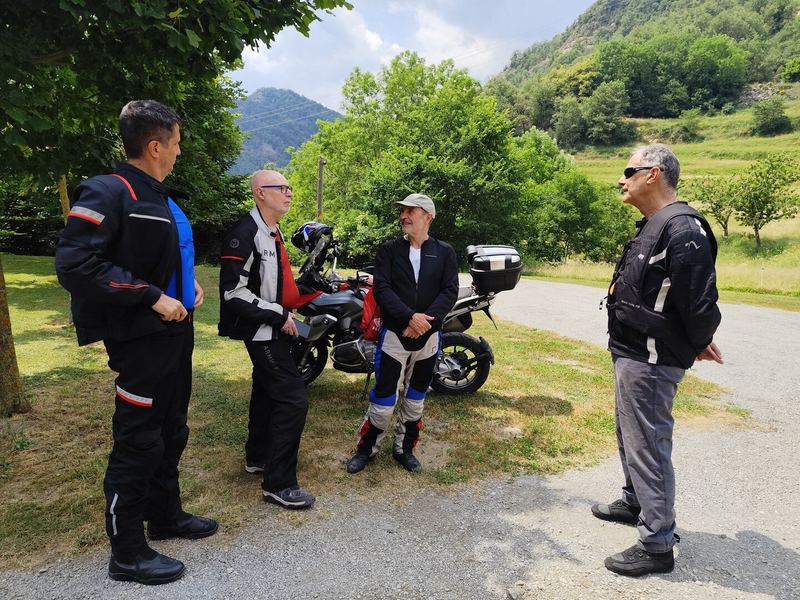 Volta al Puigsacalm, Collada Bracons-Vall d'en Bas i Vidrà